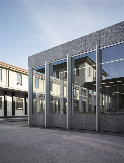 flos fondazione prada